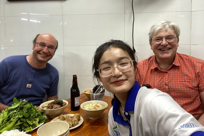 (Group/Individual) HANOI STREET FOOD TOUR - What the sitting style tells you