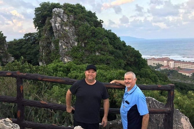 Guided Dragon Bridge Breathing Fire/Water & Da Nang city tour - Why the 3pm start works so well