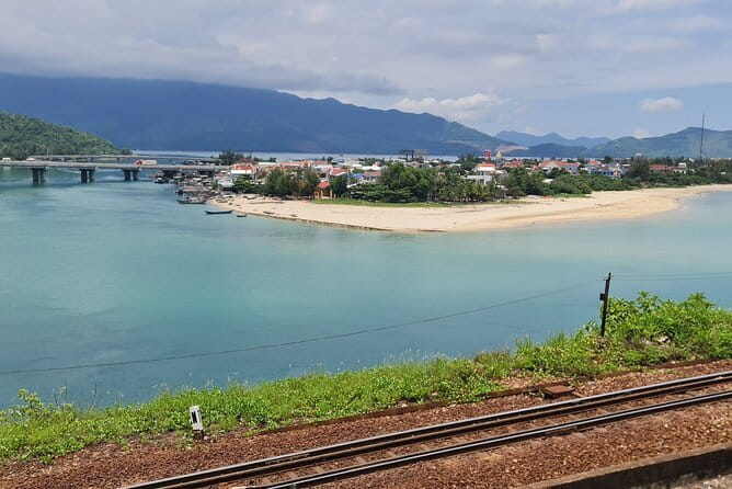 Guided Private Hue City Tour from Da Nang or Hoi An - Lunch with a local flavor
