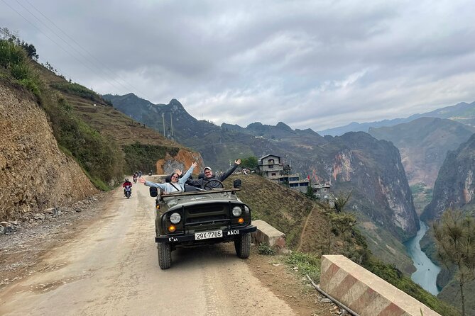 Ha Giang Army Open Air Jeep 2 Days Get Off the beanten path - The return through Mau Due and Yen Minh
