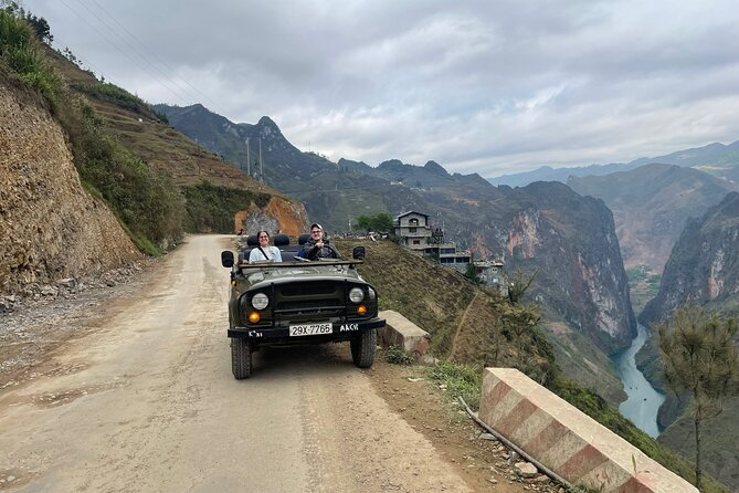 Ha Giang Army Open Air Jeep 4 Days 3 Night - Day three: Ma Pi Leng Pass and the Nho Que River