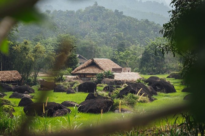 Ha Giang Easy Rider 3D3N - Day 2: Hmong royal history and Sung La village