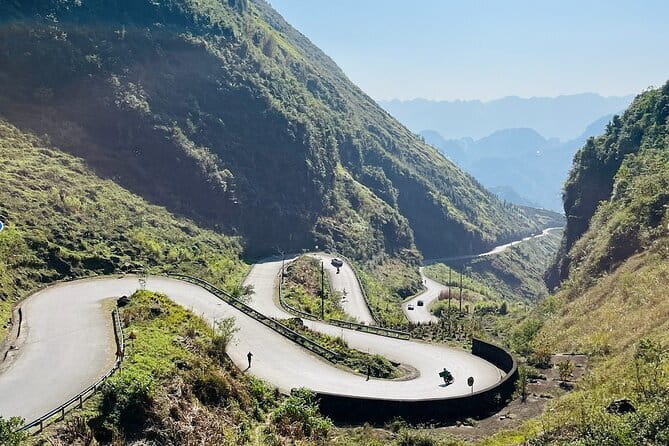 Ha Giang Loop motobike Tour 4D/3N All-Inclusive (small group) - Why the Ha Giang Loop works so well by motorbike
