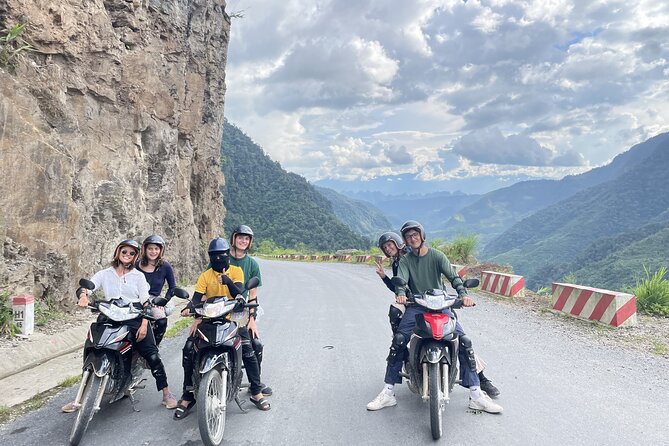 Ha Giang Tour 3-Day-2-Night, English Speaking Guide, Small Group - Day three: Road 181 and Hmong weaving in Lung Tam