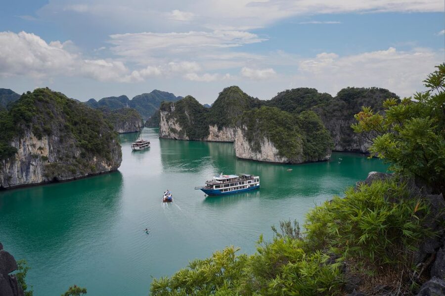 Ha Long Bay: 2-Day Tour with La Pandora Boutique Cruise - Early morning views and Dark and Bright Cave