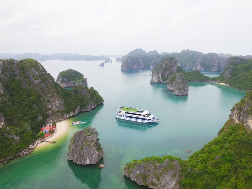 Ha Long Bay 8 hours daily tour on LA CASTA DAILY CRUISE - Jacuzzi, sunset, and the ride back