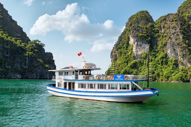 Ha Long Bay Cruise Day Tour with lunch, kayaking, surprise cave & titop island - The Hanoi pickup can shape your whole day