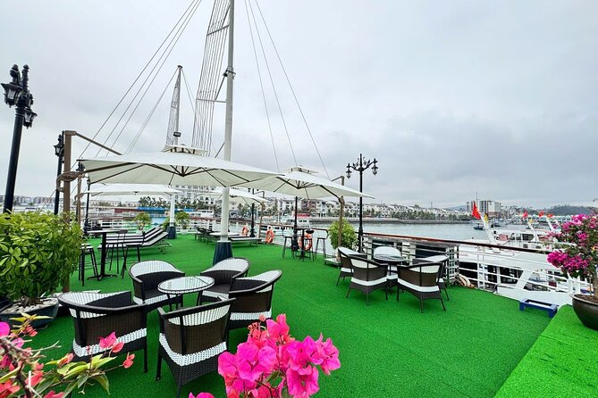 Ha Long Bay Luxury Day Cruise with Buffet Lunch, Caves & Kayaking - Ti Top Island: beach time or the viewpoint