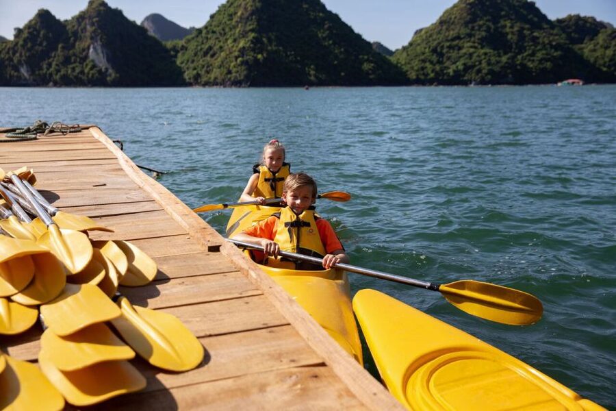 Ha Long & Lan Ha Bays: 2-Day Cruise with Meals & Kayaking - Why one night on the bay beats a rushed day trip
