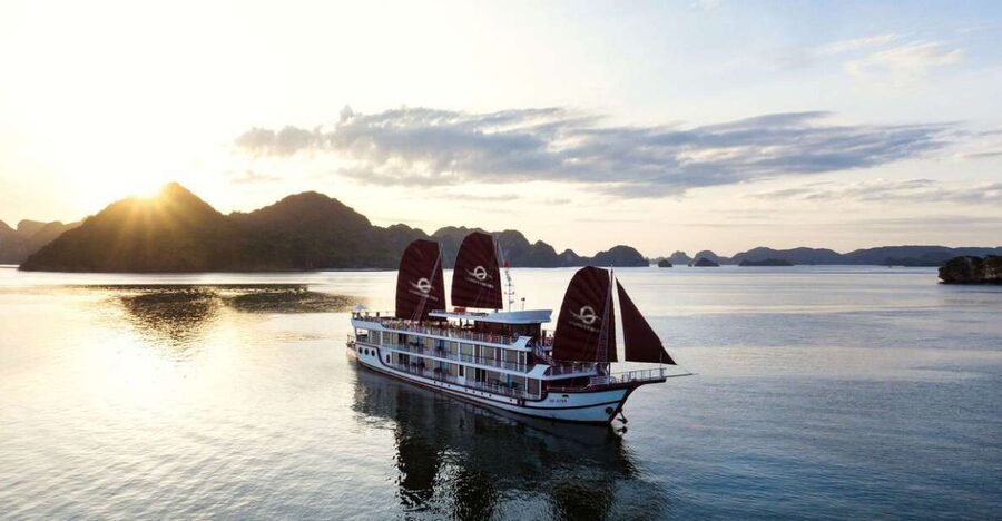 Ha Long & Lan Ha Bays: 2-Day Cruise with Meals & Kayaking - Settling into a V’Spirit cabin