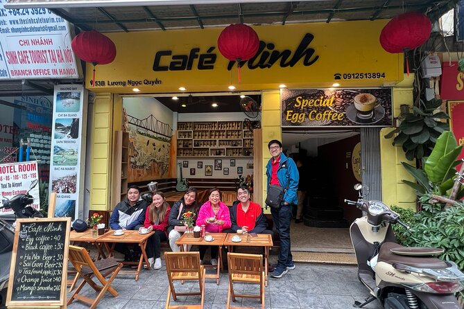 Ha Noi Egg Coffee Class - Making Hanoi egg coffee from the first whisk