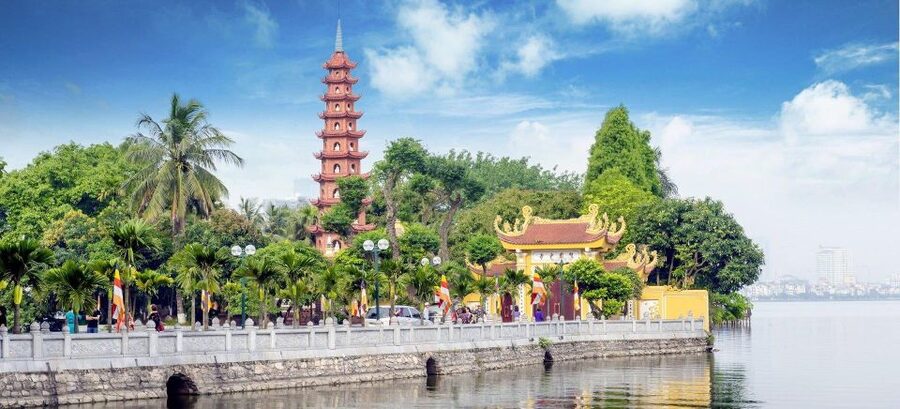 Half-Day Hanoi Foodie Tour by Motorbike - Riding beyond the Old Quarter to West Lake