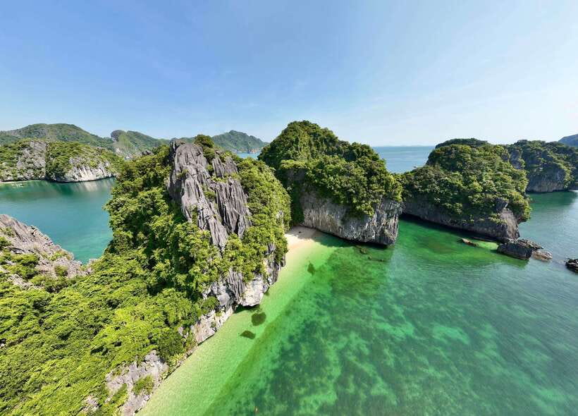 Half day Lan Ha Bay excursion ( 4 hours ): Kayaking, Snorkel - What the guides add to the experience