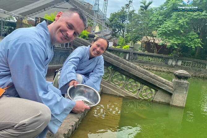 Half-Day Mindfulness Meditation Retreat in Hanoi - A grateful vegetarian meal and a simple farewell