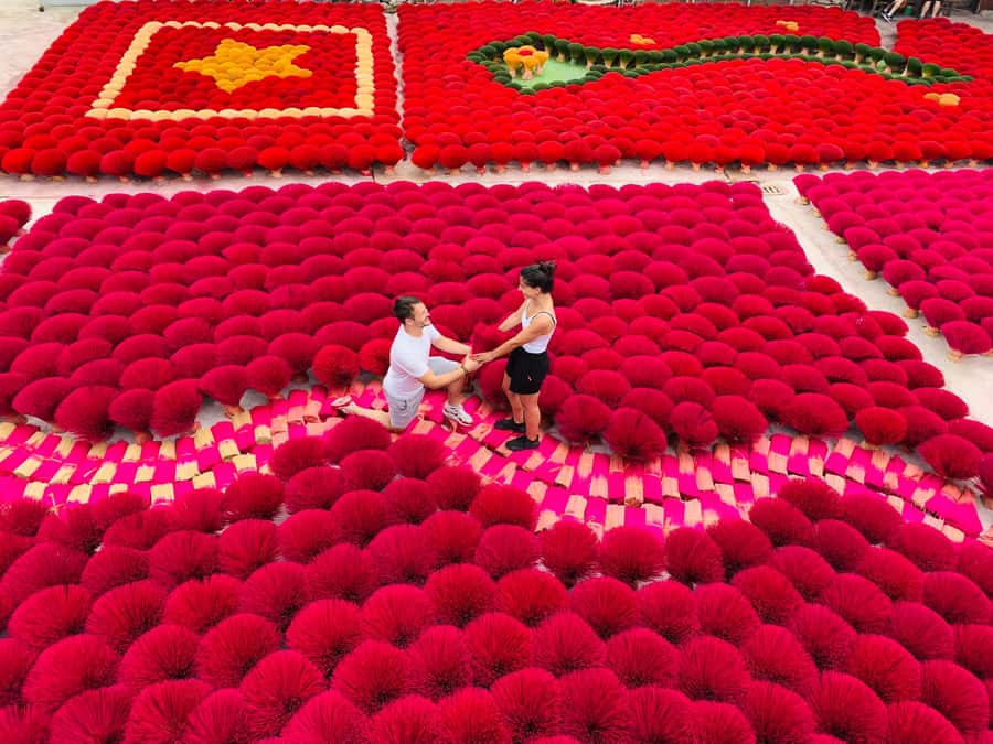 Half Day trip to Incense & Hat Villages with Train Street - Key points to know