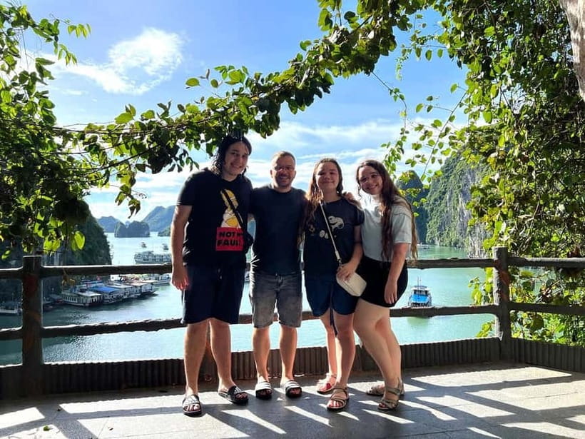 Halong 6 Hours Cruise: Kayak, Cave, Lunch, Beach & Island - Food, guide service, and practical preparation
