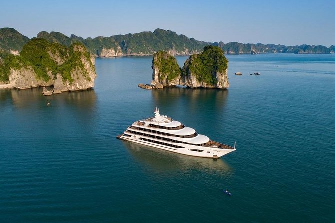 Halong Bay 2 Days 1 Night Cruise - The morning bus from Hanoi’s Old Quarter