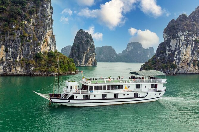 Halong Bay 2 Days 1 Night Traditional Boat - Day 1: Sung Sot Cave reveals Halong Bay’s grand interior