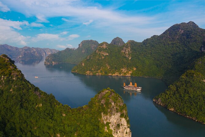 Halong Bay 3 days 2 nights on PEONY CRUISES 5 Stars LUXURY - Day three: Trung Trang Cave before returning to Hanoi
