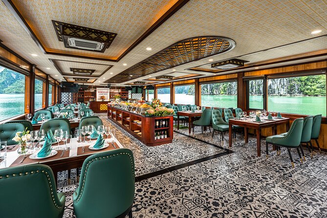 Halong bay 5star Cruise Day Trip: Buffet lunch & Limousine bus - The guide can make a large group feel manageable
