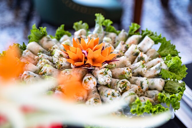 Halong bay 5star Cruise Day Trip: Buffet lunch & Limousine bus - What the $35 price really covers
