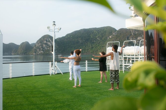 Halong Bay Cruise 2 days 1 night from Hanoi included transfer - Seafood meals and a Vietnamese cooking class