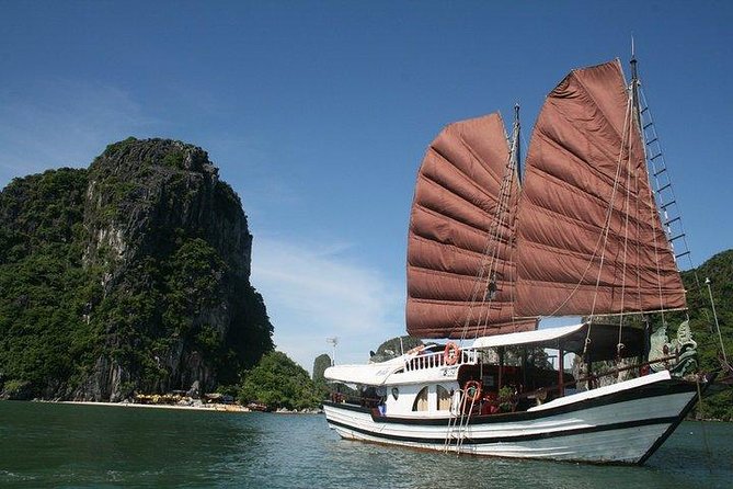 Halong Bay day tour 4 hours Cruise from Hanoi city - Hanoi pickup and the long road to the bay