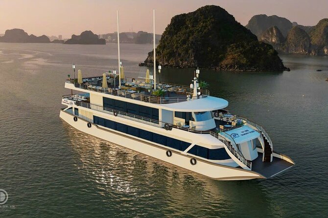 Halong Bay Day Tour By Diamond Era Cruise,Titop,Sung Sot & kayak - Boarding the Diamond Era at Halong International Port
