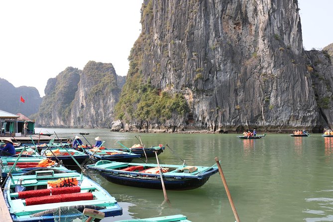 Halong Bay Day Tour Islands, Cave, Kayak. Lunch. All inclusive - Ba Hang by kayak or bamboo boat