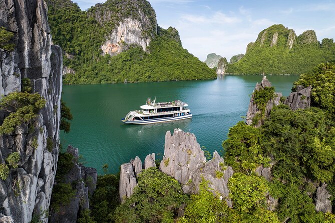 Halong Bay Luxury cruise Day trip: Buffet Lunch, Limousine bus - Boarding at Tuan Chau Harbor around 12:30 PM