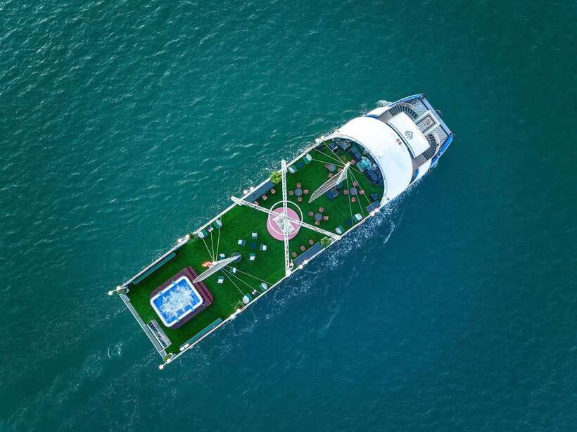 Halong Bay Luxury Cruise: Kayak&Swim,Cave, Party BEST SELLER - Boarding the luxury cruise and lunch