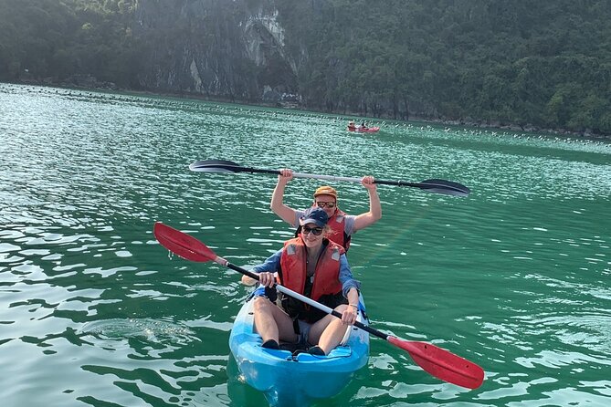 Halong Royal Palace Cruise 2 days - Sung Sôt Cave on the second morning