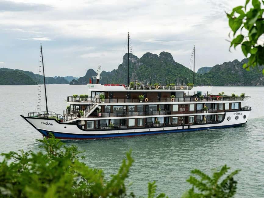 Hanoi: 2-Day Ha Long & Lan Ha Bay 5-Star Boat with Balcony - Lunch among the limestone islands