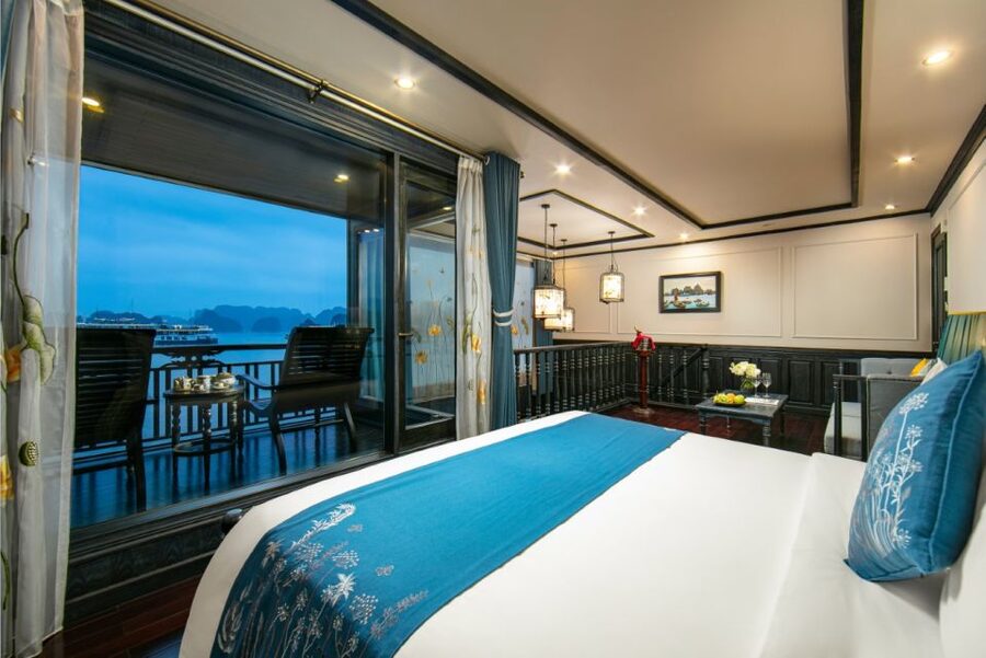 Hanoi: 2-Day Halong & Lan Ha Bay 5-Star Cruise with Balcony - Spring rolls, seafood dinner, and squid fishing