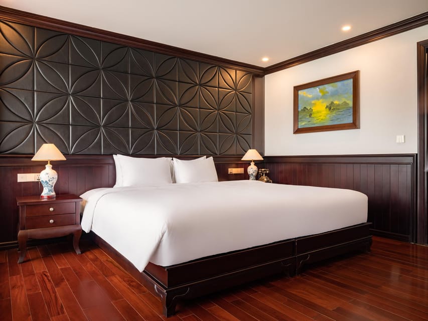 Hanoi: 2-Day Lan Ha & Halong Bay 5 Stars Cruise with Balcony - Service and the human side of the cruise