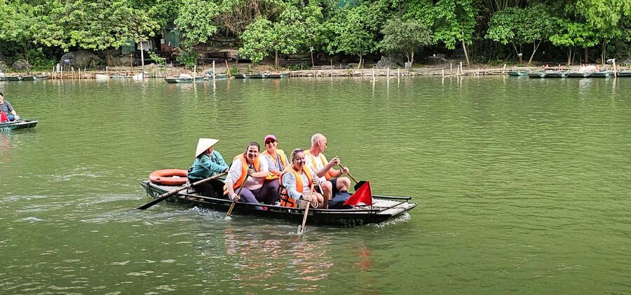 Hanoi: 3-Day Ninh Binh, Ha Long & Bai Tu Long Cruise UNESCO - Trang An by wooden boat
