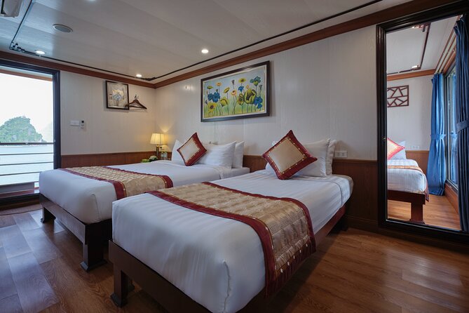 Hanoi: 3-Day Ninh Binh Trip and Ha Long Bay 4-Star Cruise - Day three: an early cave visit and return to Hanoi