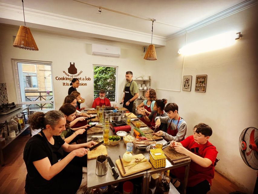 Hanoi: 5 Local Dishes Cooking Class with Meal & Market Visit - Who will enjoy this class most
