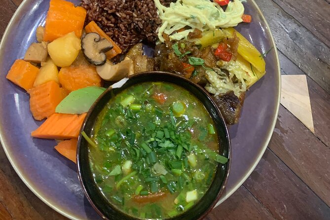 Hanoi: 7 Tasting Street Food Walking Tour and Train Street - Finishing near Train Street