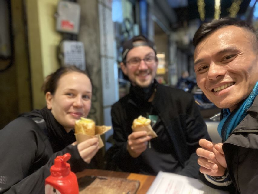 Hanoi: 7 Tastings Street Food Tour with Train Street - Why a food tour is a smart first evening in Hanoi