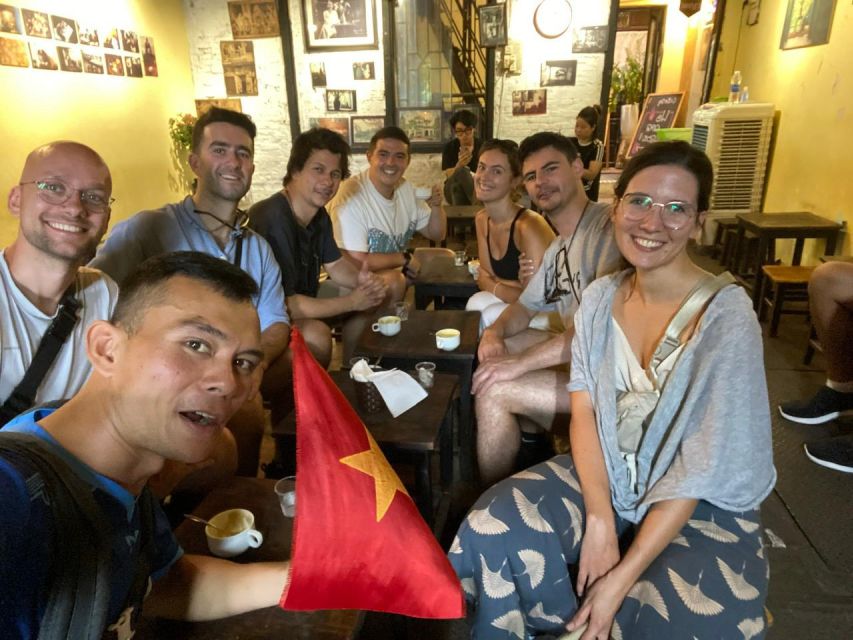 Hanoi: All-in-One Walking Tour Through a Train Street - Hanoi Train Street and the final photo stop
