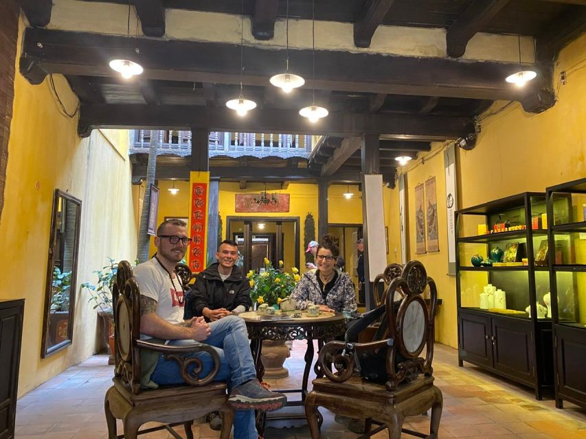 Hanoi: All-in-One Walking Tour Through a Train Street - Đình Kim Ngân and the old neighborhood lanes