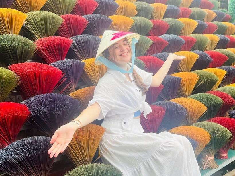 Hanoi: Artisan Tour with Incense, Hat-Making, or Ceramics - Bat Trang, Hanoi’s ceramics village