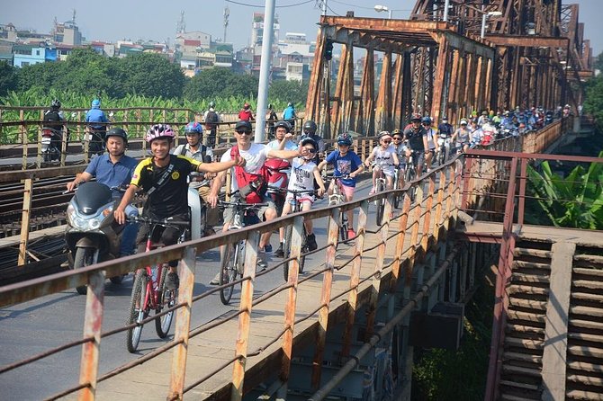 Hanoi Bicycle Tours: Half Day Bicycle Tours Hanoi Countryside - Broom makers and the working village