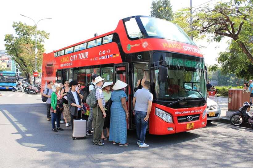 Hanoi: Centuries of Highlights in 1 Hour by Open-Top Bus - Quan Thanh Temple, Tran Quoc Pagoda, and Cua Bac Church