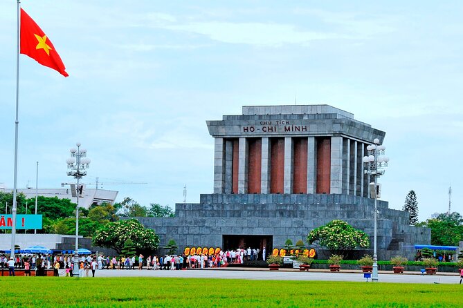 Hanoi City Full-Day Guided Tour with Lunch - The Ho Chi Minh complex, gardens, and One Pillar Pagoda