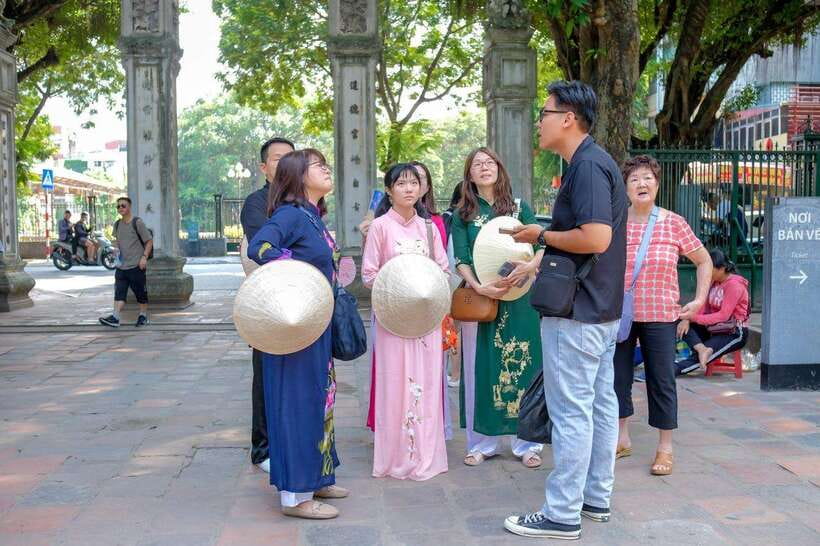 Hanoi: City Highlights Tour with Train Street & Hidden Gems - Timing, clothing, and practical planning