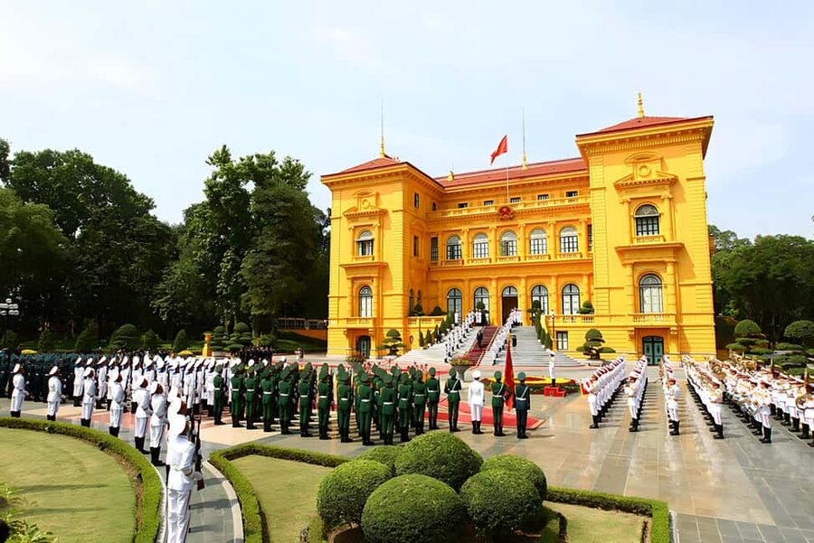 Hanoi City Highlights Walking Tour – Landmarks & History - The afternoon local cafe stop