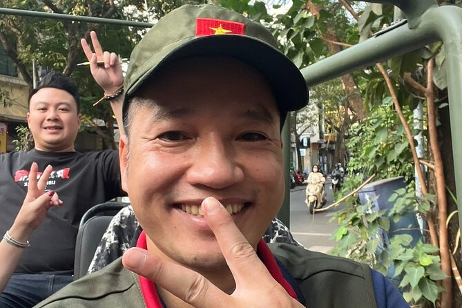 Hanoi City Jeep Tour Half-day: Food, Culture & Fun (4 hours) - The Old Quarter and Dong Xuan Market