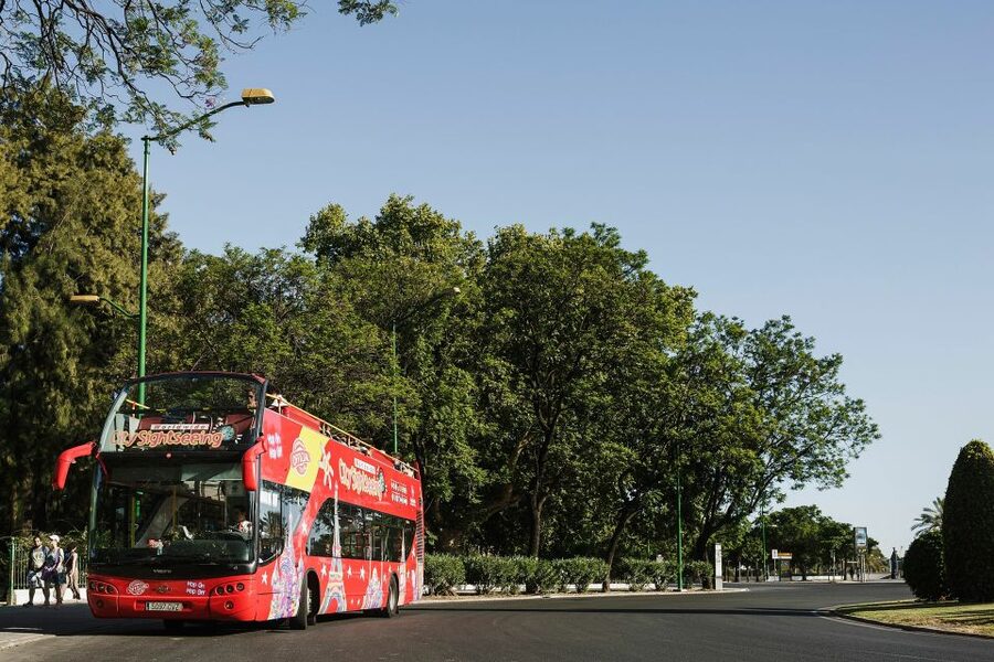 Hanoi: City Sightseeing Hop-On Hop-Off Bus Tour - Stop 1: Frog Flower Garden